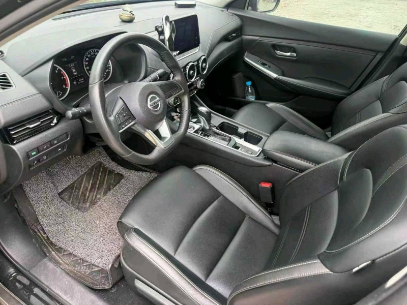 湛江22年日产轩逸5