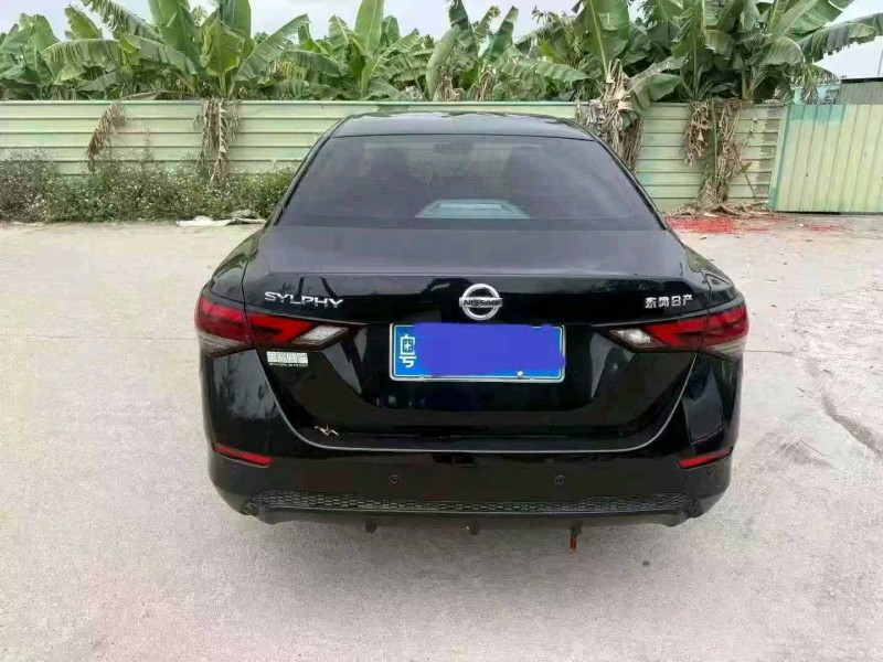 湛江22年日产轩逸8