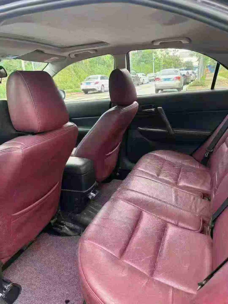 南宁15年马自达66