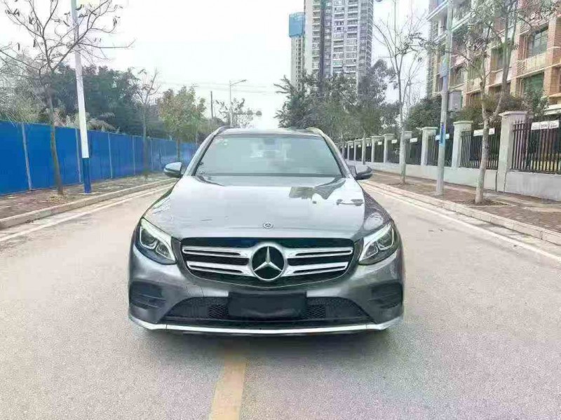 南宁18年奔驰GLC1