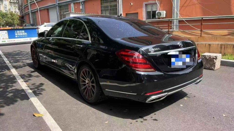 金华14年奔驰S7