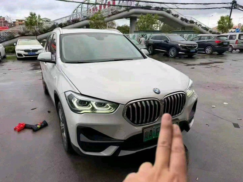 廣州21年寶馬X11