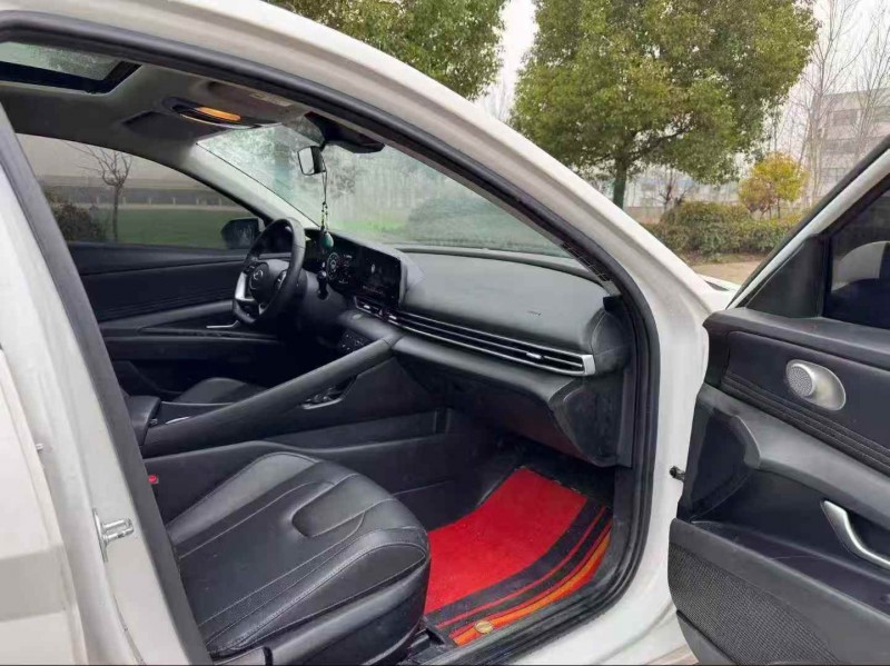 徐州22年现代伊兰特6