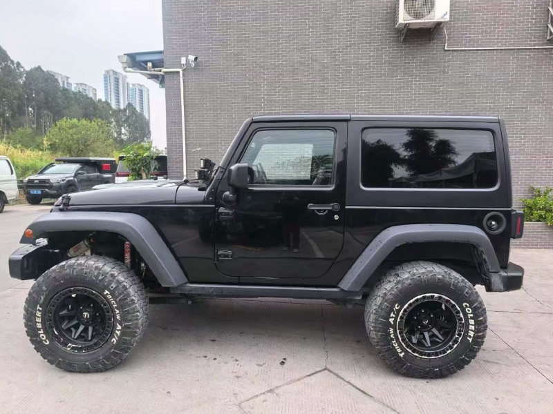 湛江18年Jeep牧马人9