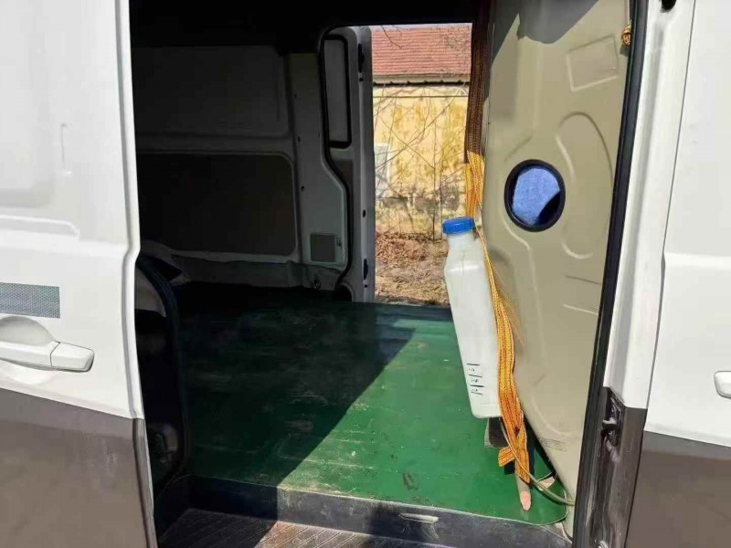 枣庄23年长安汽车跨越星4