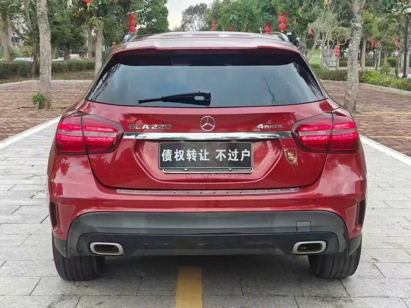 广州19年奔驰GLA9