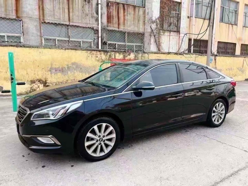 泰安17年现代索纳塔2