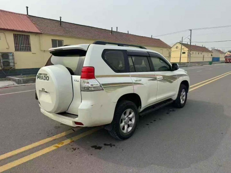 濰坊13年豐田普拉多8