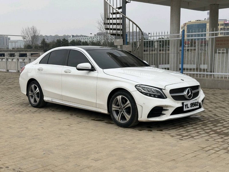 郑州22年奔驰C2