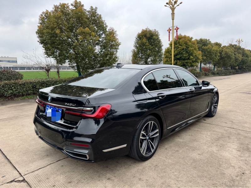 盐城20年宝马7系8