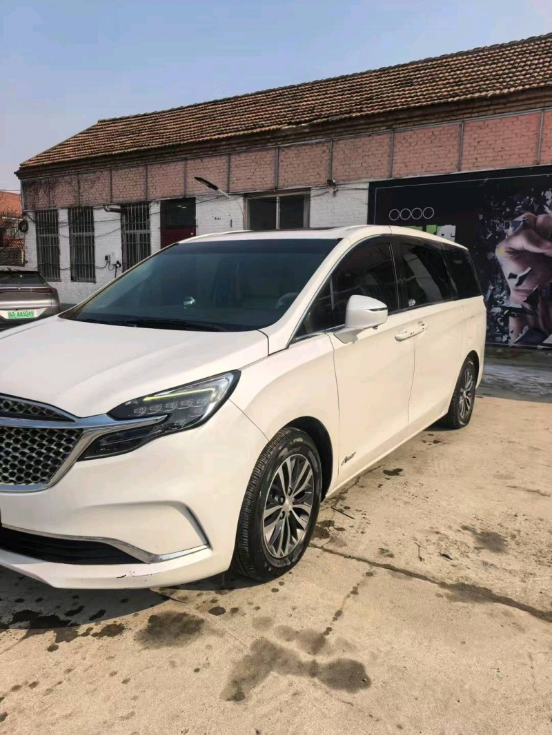 菏泽21年别克GL82