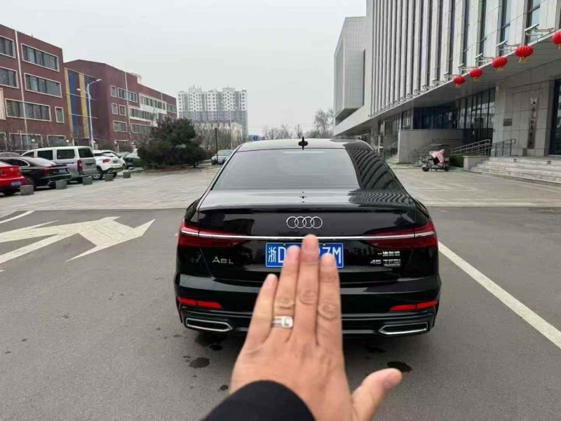 东营22年奥迪A6L8