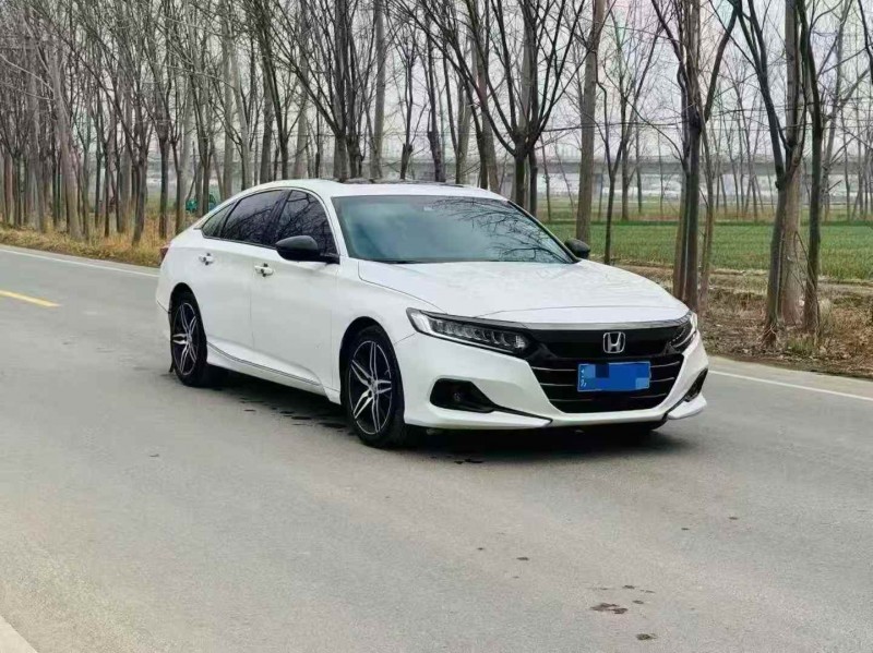 徐州23年本田雅阁3