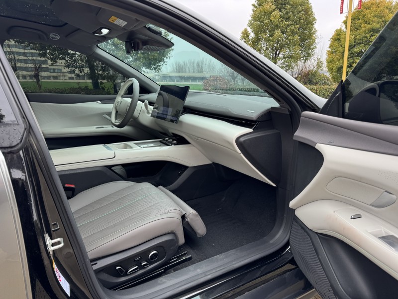 盐城25年长安汽车深蓝5