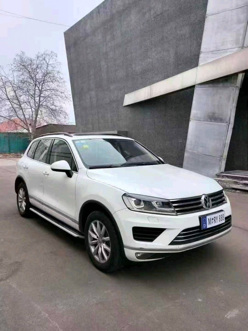 枣庄16年大众途锐2