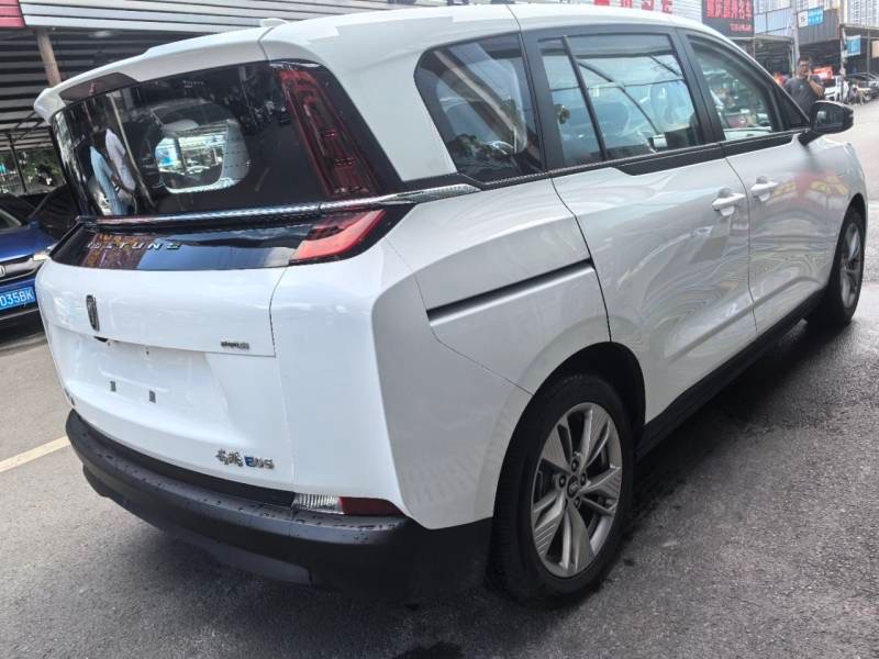 喀什25年奔腾nat5