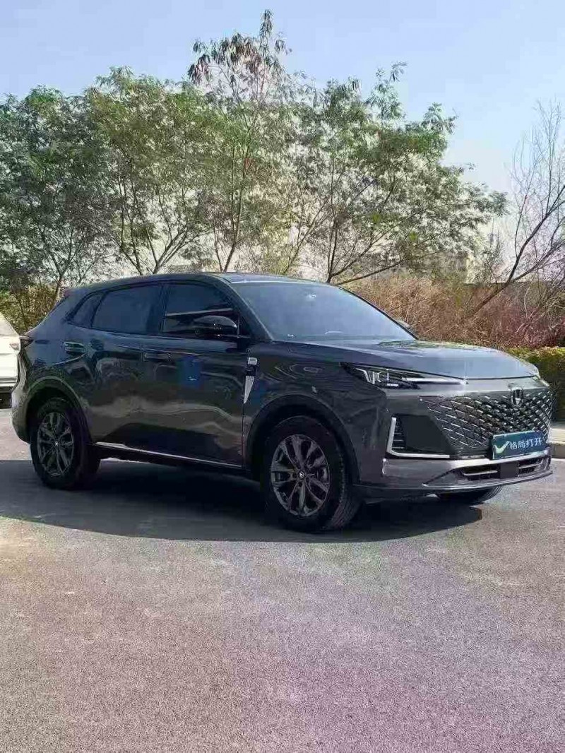 珠海25年长安汽车CS552