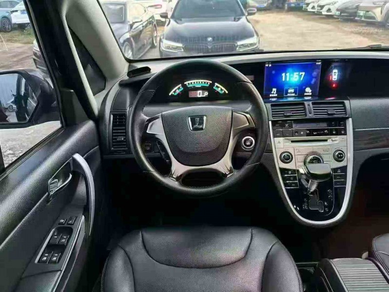 佛山17年納智捷大7 SUV4