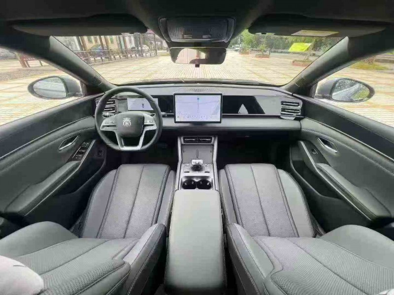 陽江25年比亞迪秦4