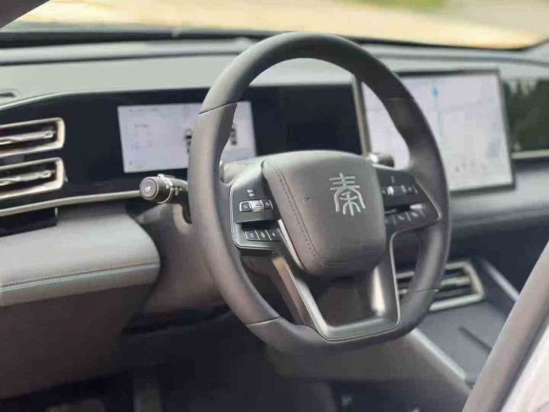 陽江25年比亞迪秦6