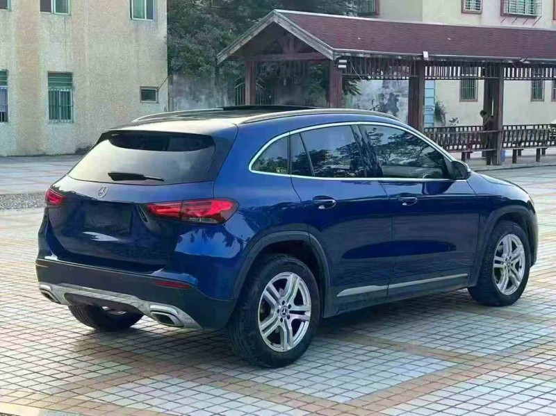 汕头22年奔驰GLA8