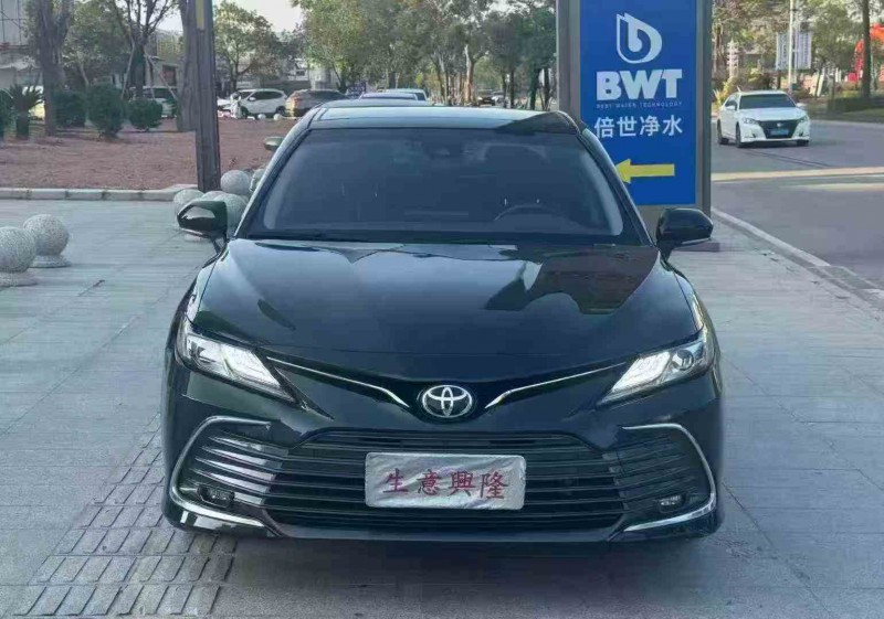 汕头22年丰田凯美瑞1