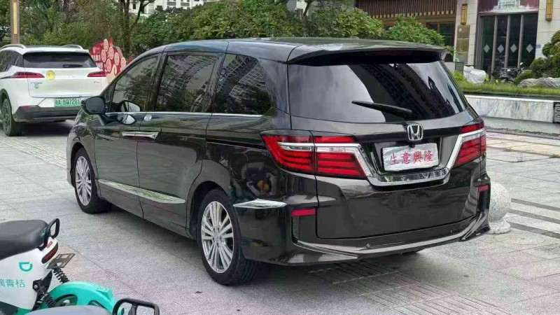 佛山20年本田艾力绅8