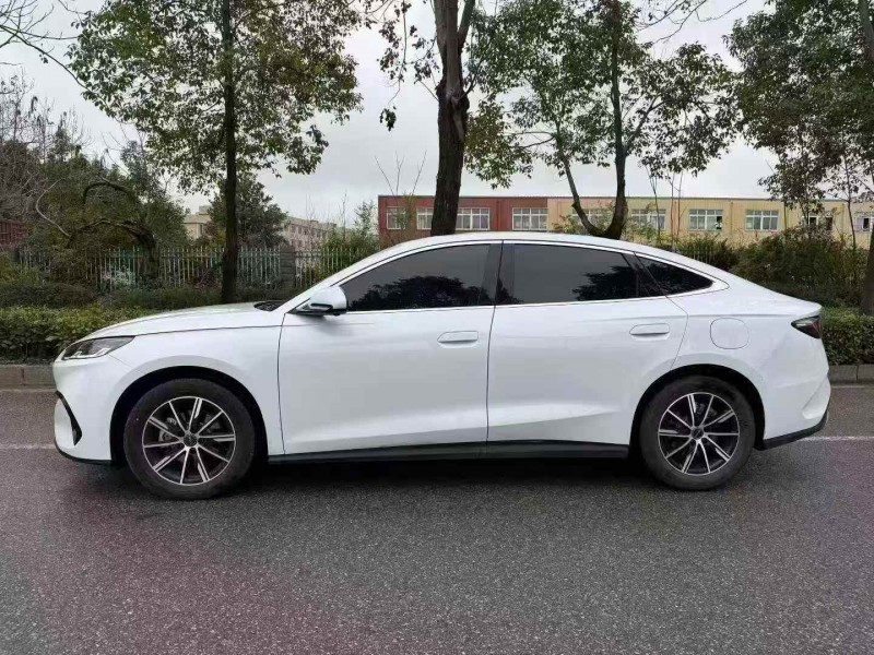 鹤壁25年比亚迪海豹7