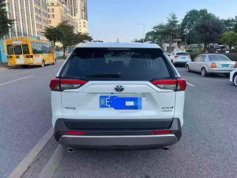 珠海24年丰田RAV4荣放9