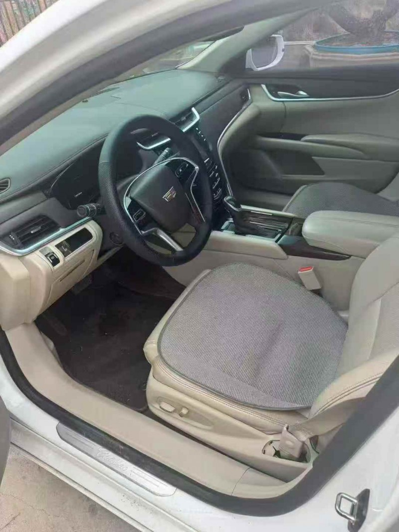 东营16年凯迪拉克XTS4