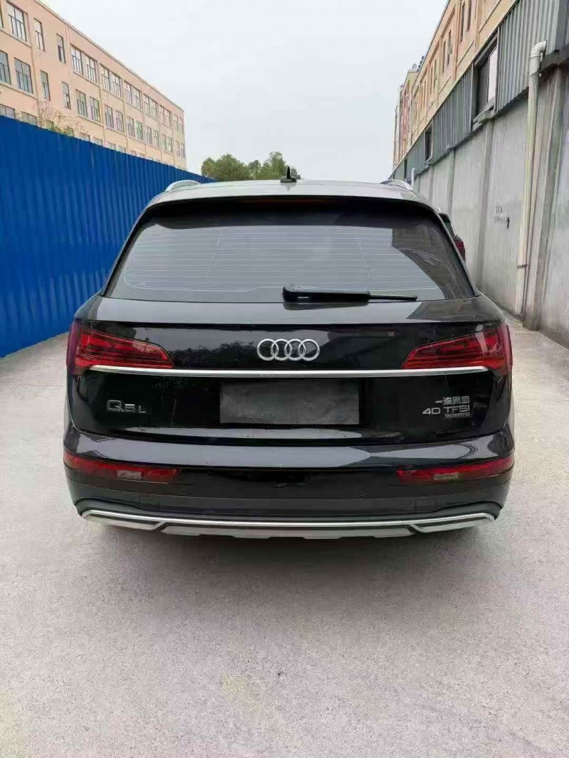 嘉兴23年奥迪Q59