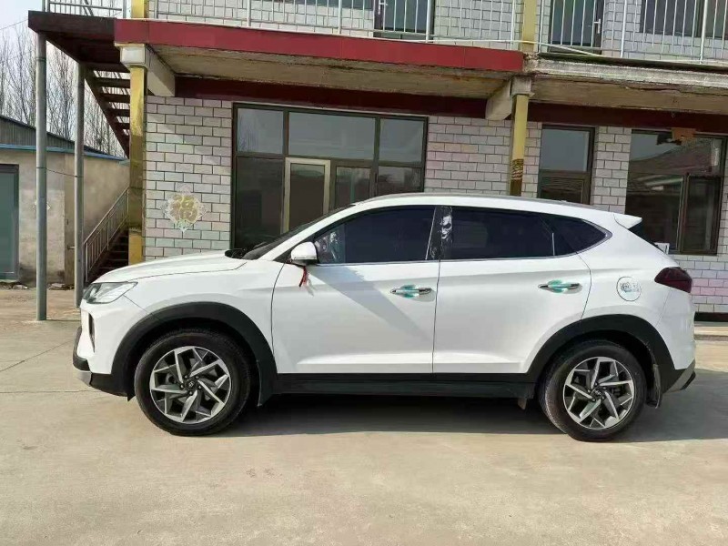 承德19年现代途胜3