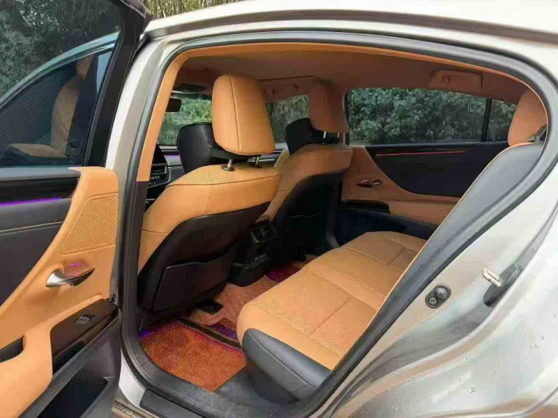 佛山22年雷克萨斯ES5