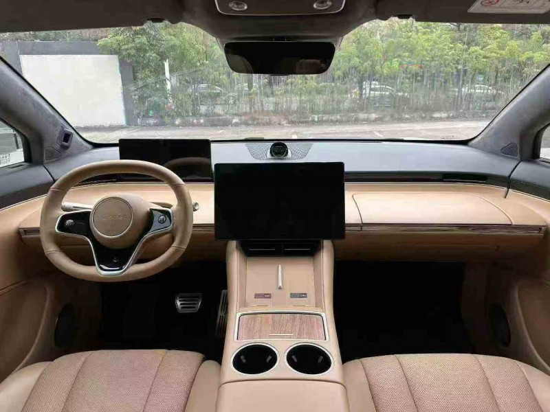 珠海25年奇瑞智界6