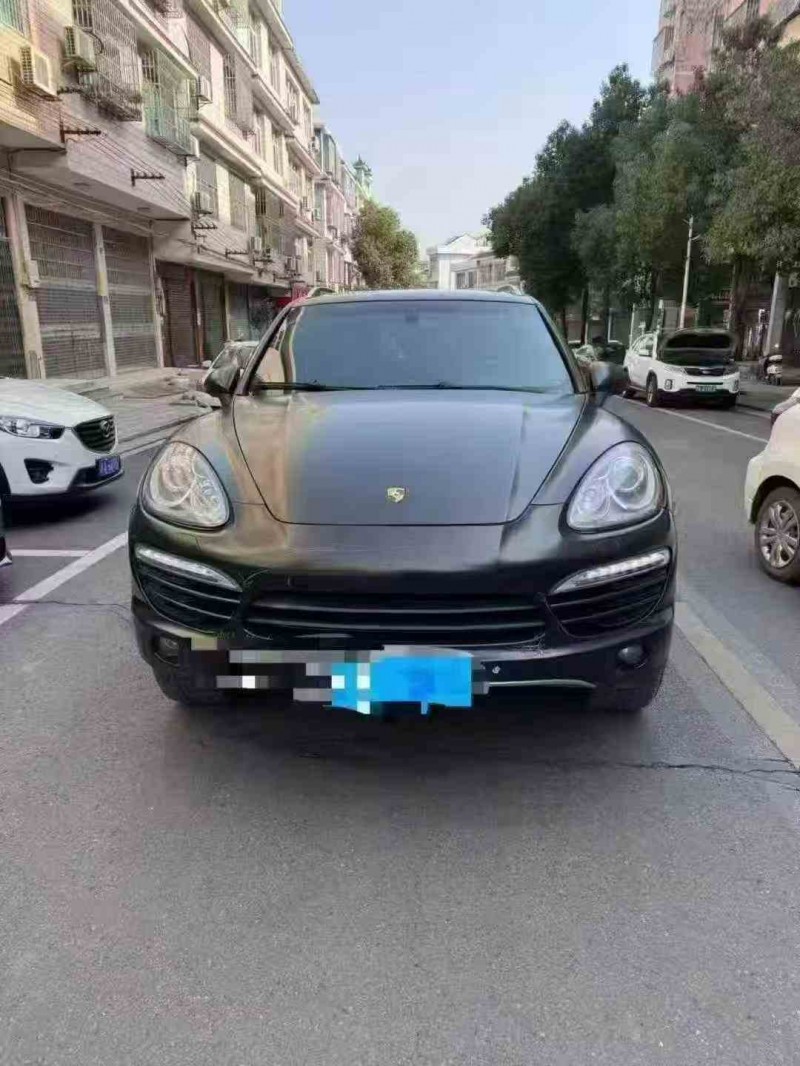 衡阳14年保时捷卡宴1