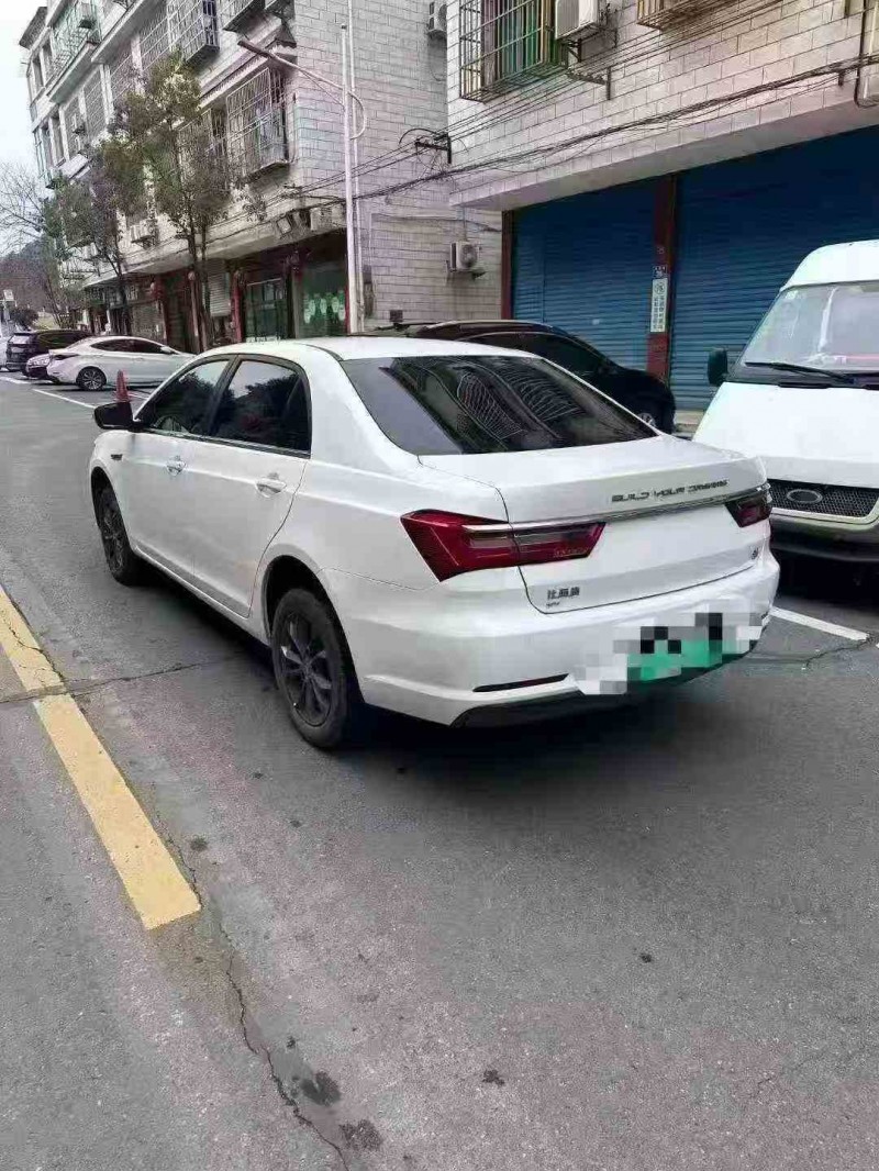 衡阳23年比亚迪秦8