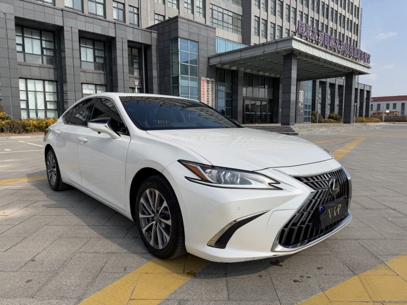 盐城21年雷克萨斯ES2