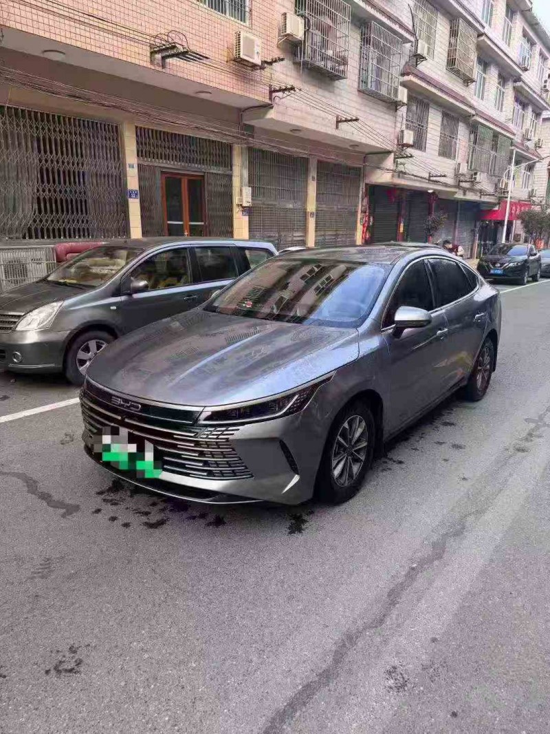 张家界24年比亚迪驱逐舰2