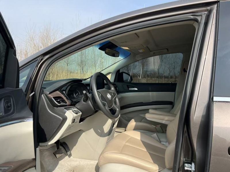 盐城23年别克GL84