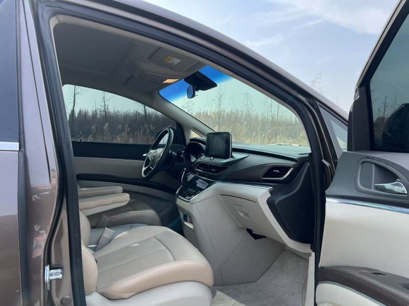 盐城23年别克GL86