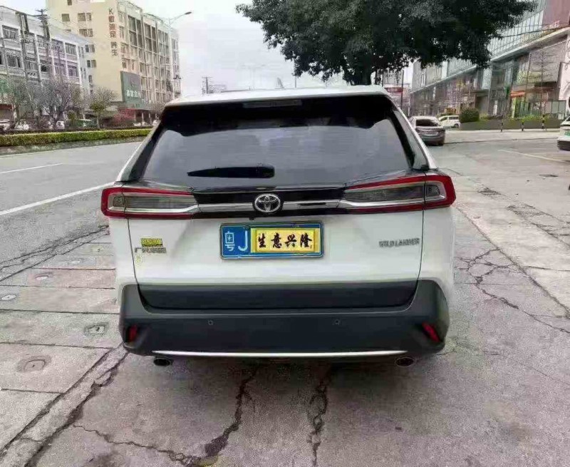 珠海23年丰田威兰达8