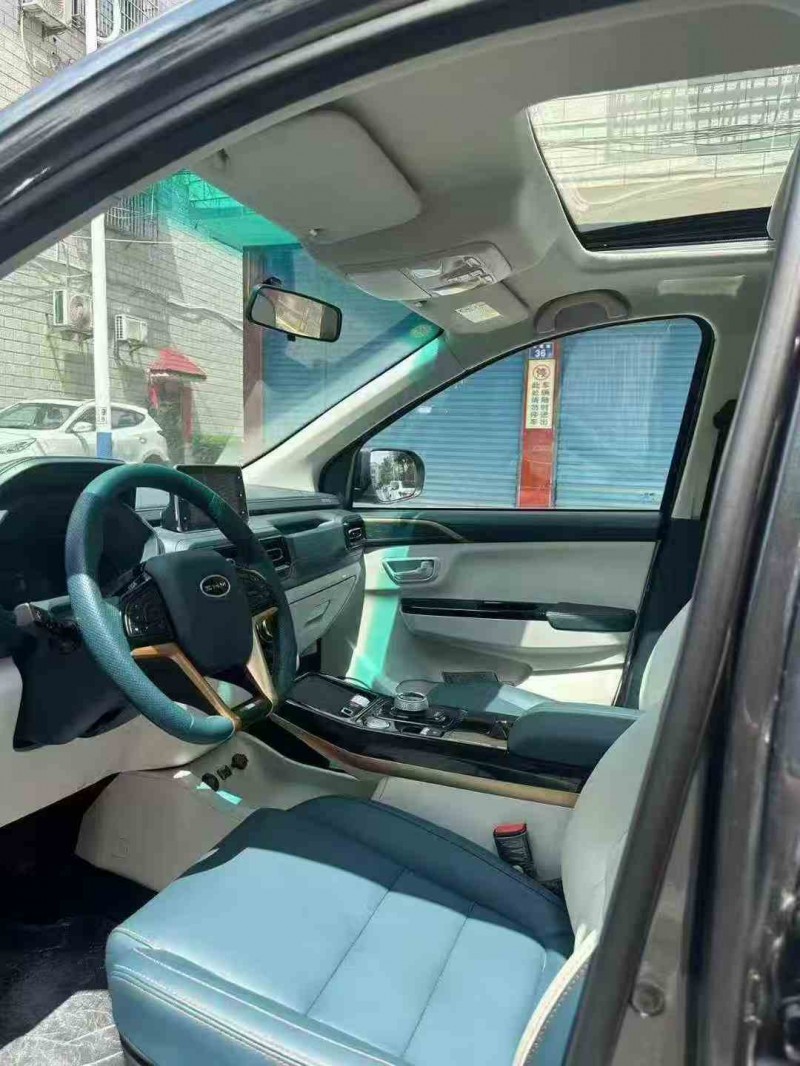 张家界24年SWM斯威汽车大虎4