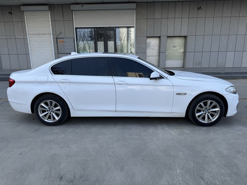 济宁12年宝马5系8