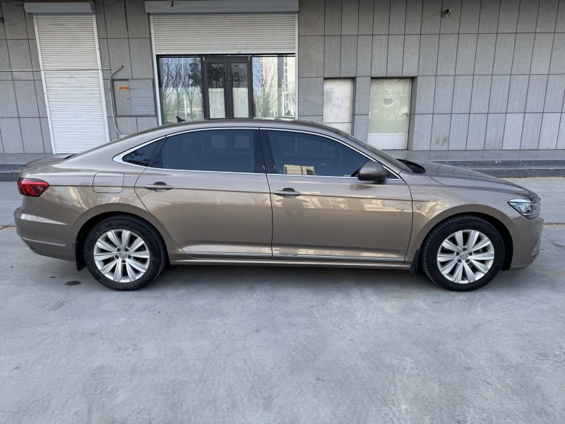 济宁19年大众帕萨特8