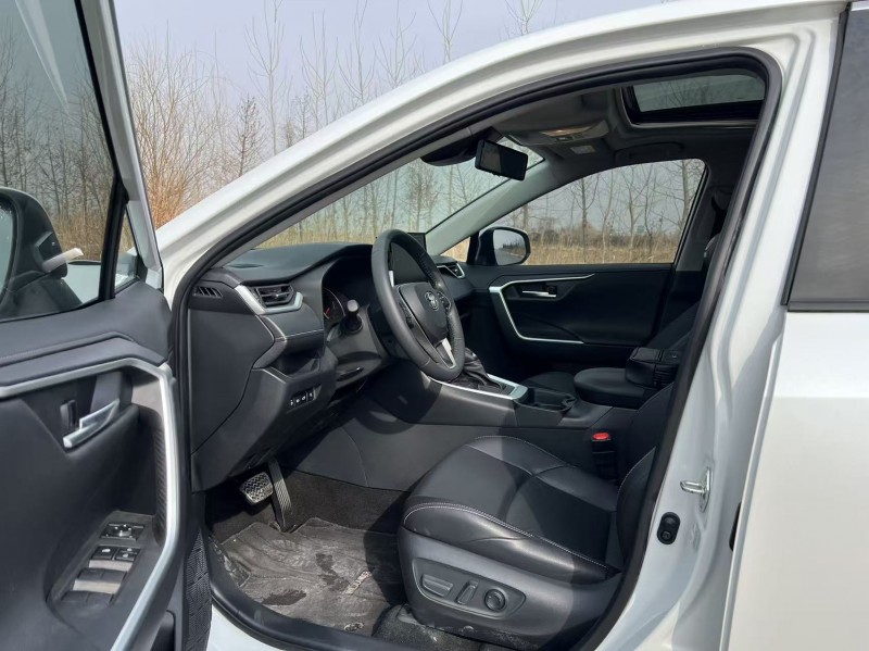 盐城22年丰田汉兰达4