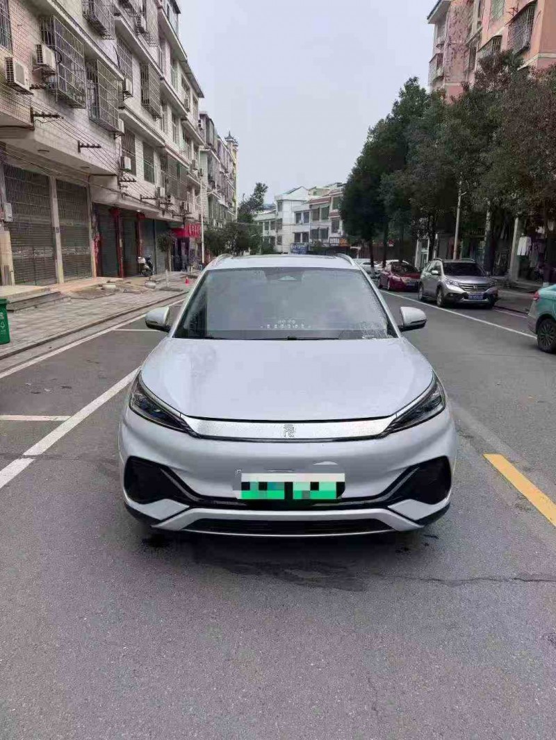 张家界23年比亚迪元1