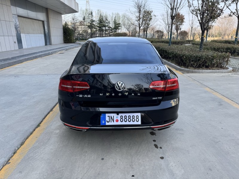 济宁18年大众迈腾9