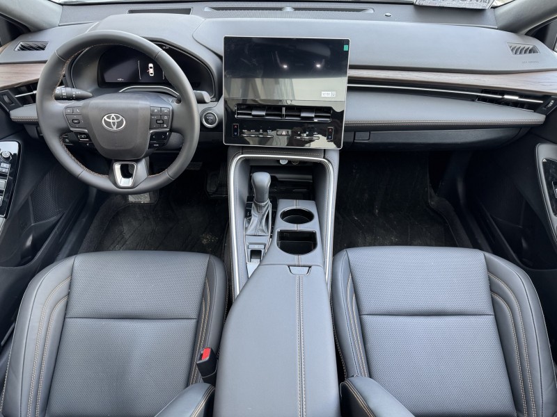 济宁25年丰田亚洲龙4