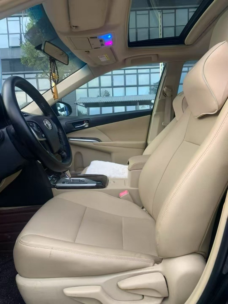 东莞16年丰田凯美瑞6