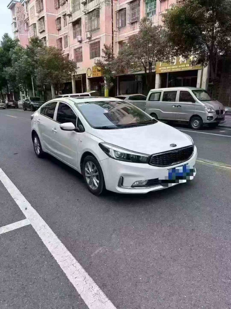 衡阳19年起亚K32